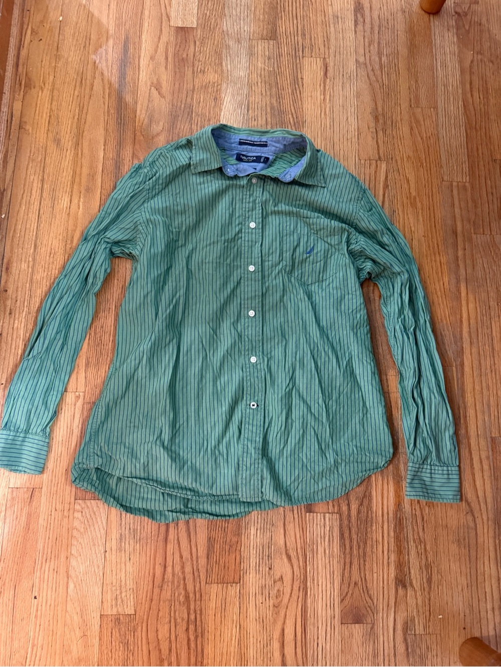 Nautica Men’s Large Green Striped Long-Sleeve Button-Down Shirt
